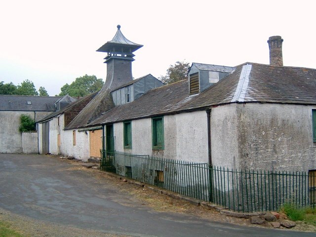 The front of the old Annan Distillery