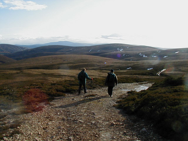 Track near Geal Charn