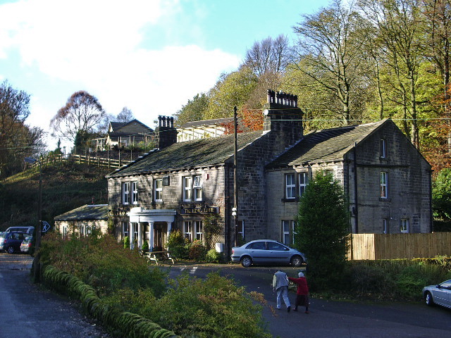 Hinchliffe Arms, Cragg Vale © Alexander P Kapp cc-by-sa/2.0 :: Geograph ...