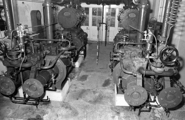 Steam pumping engines