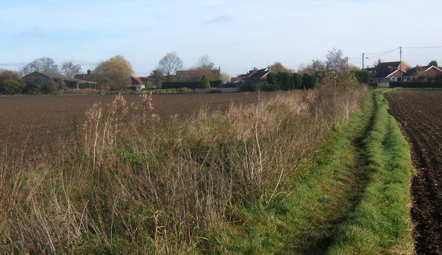 Footpath to Stowupland
