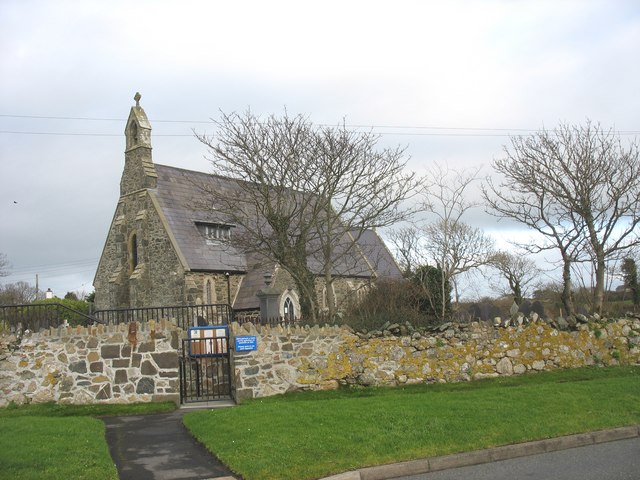 Eglwys Maelog Sant Church by Eric Jones