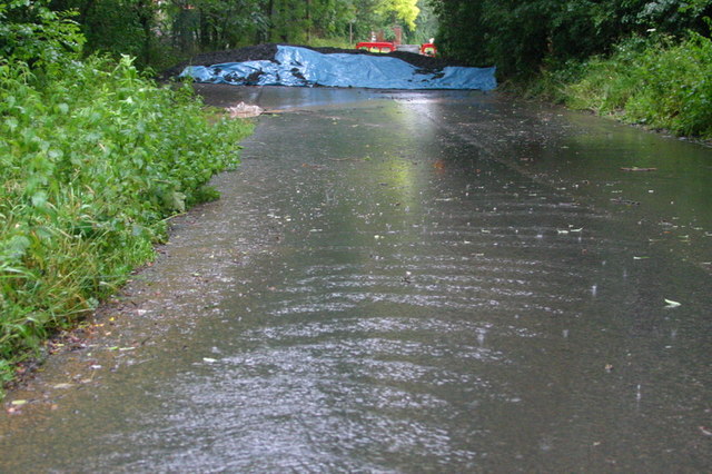 Flood defences in Marlbrook Lane