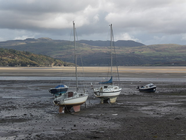 The Mountains of Snowdonia from Borth-y-Gest
