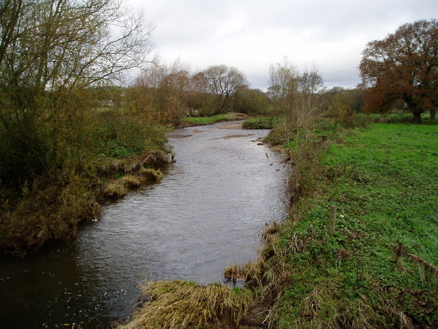 River Yarty © Peter Holmes cc-by-sa/2.0 :: Geograph Britain and Ireland