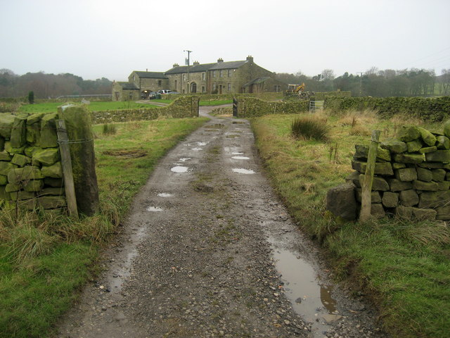 Glen Farm © Chris Heaton :: Geograph Britain and Ireland