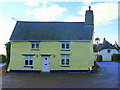 Yellow cottage in Malborough