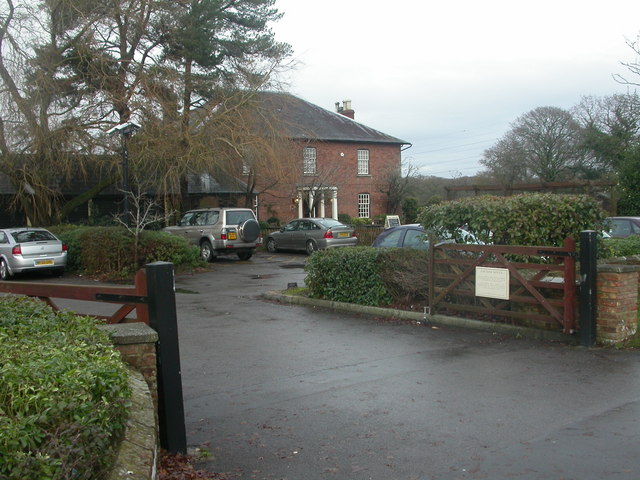 The Curlew, West Parley © Mike Faherty :: Geograph Britain and Ireland