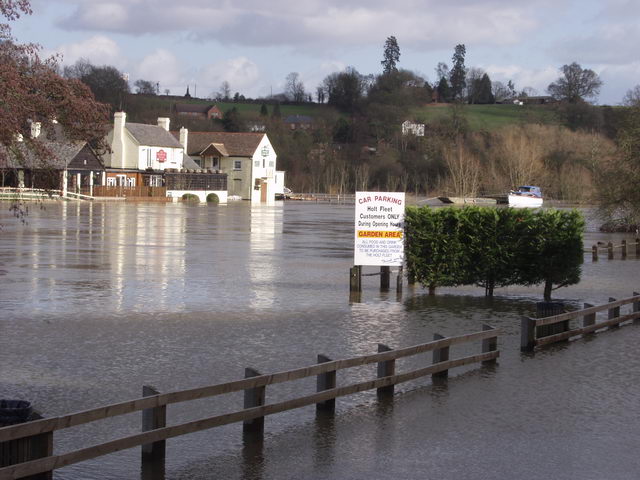 River Severn breaks its banks © Mike Dodman cc-by-sa/2.0 :: Geograph ...