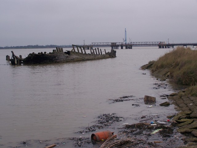 The Hans Egede Wreck and Jetty near Cliffe Fort