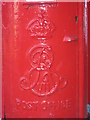 Edward VII postbox, Redington Road / Oakhill Avenue, NW3 - royal cipher