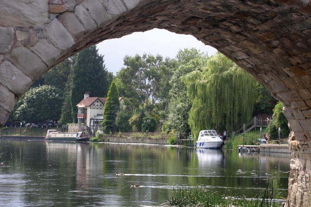 Bidford on Avon © Mike Dodman cc-by-sa/2.0 :: Geograph Britain and Ireland