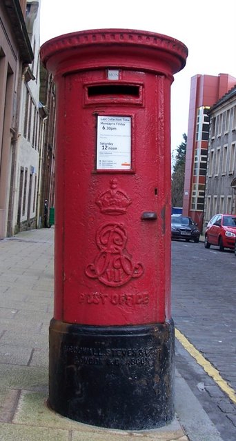 Pillar box on William Street