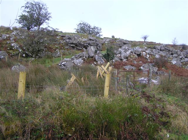 A rocky outcrop Creea © Kenneth Allen :: Geograph Ireland