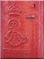 Edward VII postbox, Spaniards Road, NW3 - royal cipher