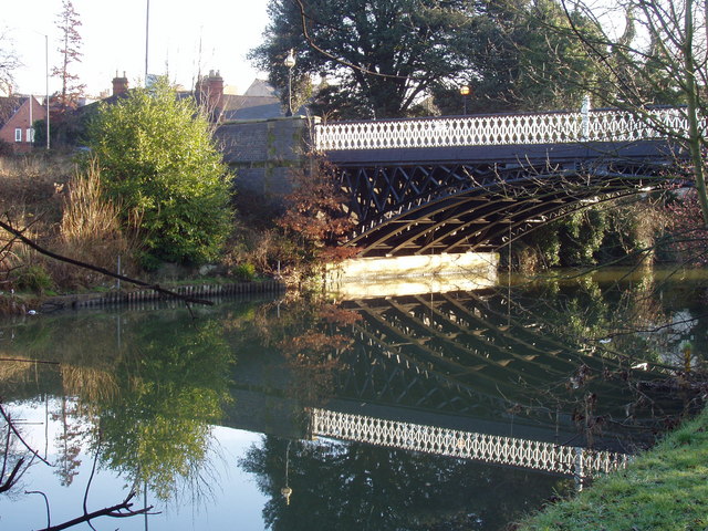 Leamington road bridge over the Leam