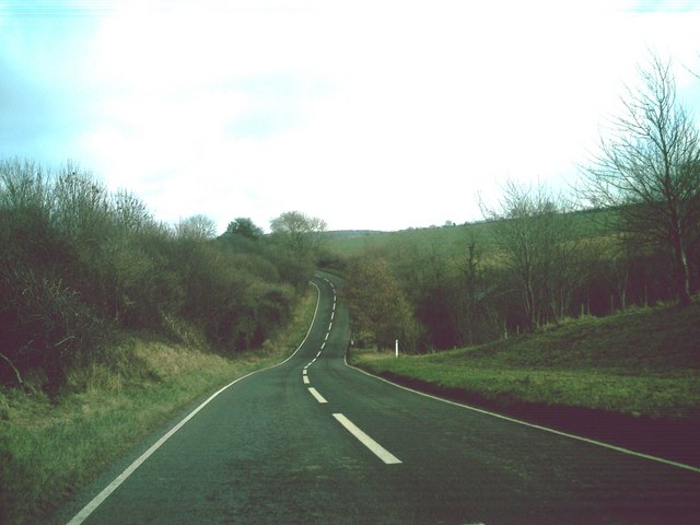 dip-in-the-road-andrew-auger-cc-by-sa-2-0-geograph-britain-and-ireland