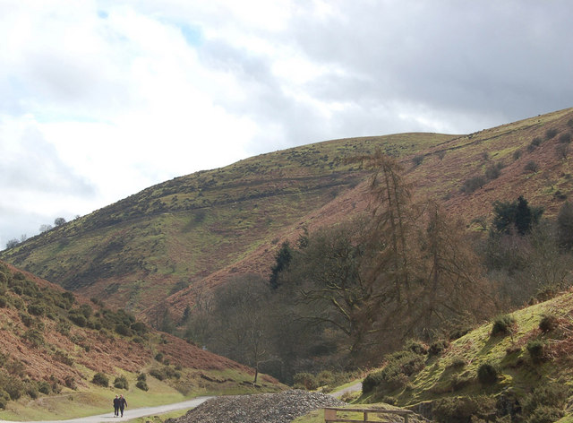 Carding Mill Valley path © Andy F :: Geograph Britain and Ireland