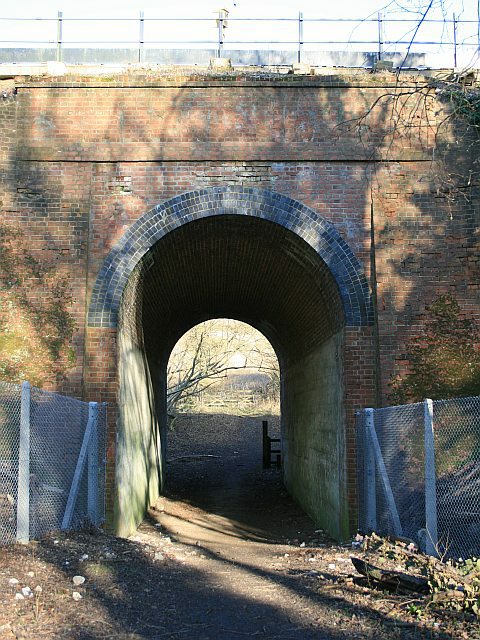 Railway Bridge Over Footpath Chipstead © Hugh Craddock Cc By Sa20