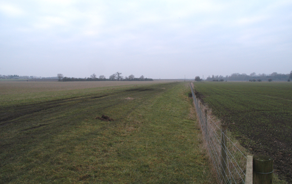 Site of disused railway line close to Shiptonthorpe facing York.