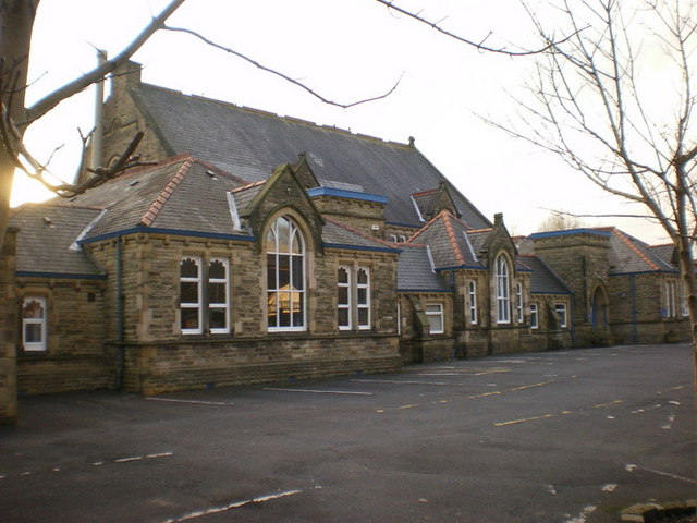 St James's Primary C of E School © Alexander P Kapp cc-by-sa/2.0 ...