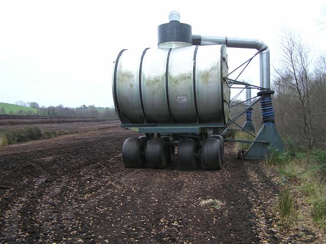 Peat harvesting machine