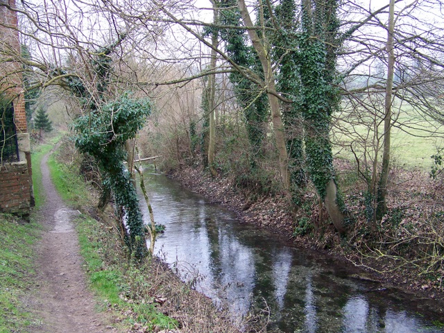 River Till, Shrewton © Maigheach-gheal cc-by-sa/2.0 :: Geograph Britain ...