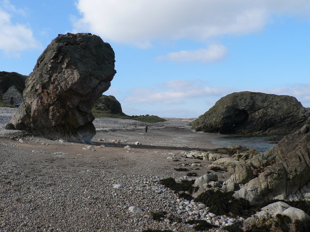 Rock stack at Malin Well © Steve Thompson :: Geograph Britain and Ireland