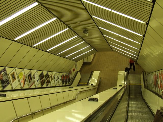 Центральное метро. Central Station метро. Метро Эстетика. Камппи (станция метро). Seattle Center Metro Station.