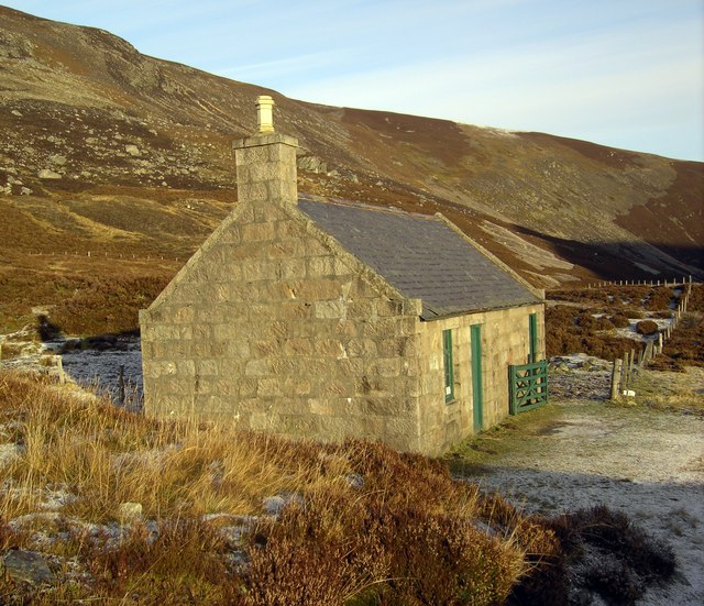 Stables Of Lee © Colin Kinnear Cc-by-sa 2.0 :: Geograph Britain And Ireland