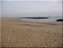 SZ0487 : Sandbanks: a horseshoe-shaped bit of beach by Chris Downer