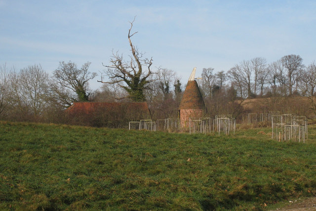 Oast at Rolf's Farm, Witherenden Road,... © Oast House Archive cc-by-sa ...