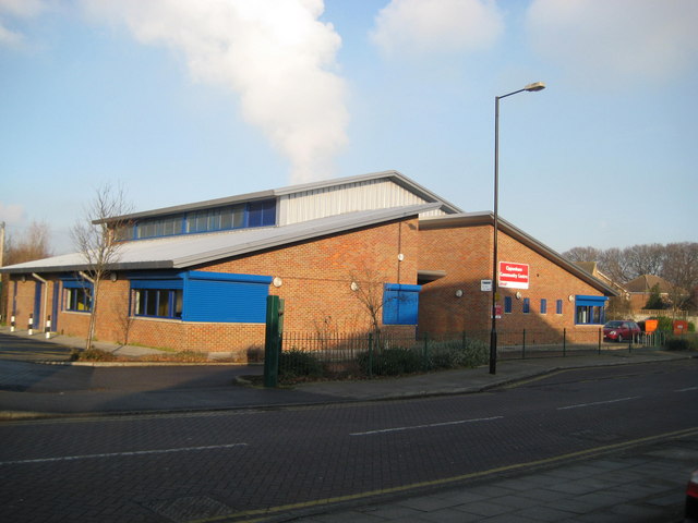 Cippenham Community Centre © Nigel Cox cc-by-sa/2.0 :: Geograph Britain ...