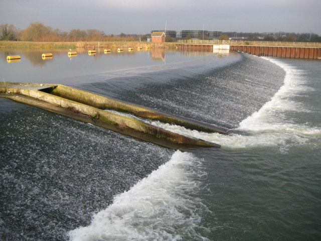 Jubilee River: Manor Farm Weir