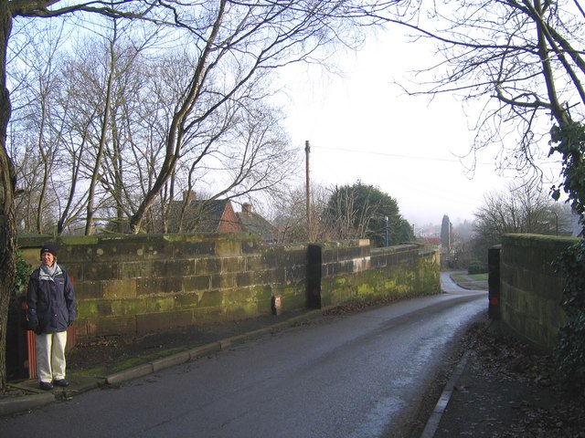 Hewell Lane bridge over Railway line.