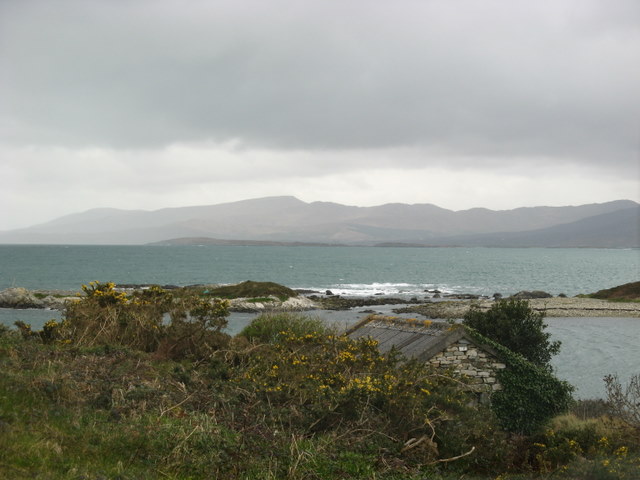 Hut and Islets at Loughaunacreen