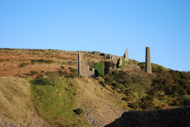 South Caradon mine from Darite village © Andy Darby :: Geograph Britain ...