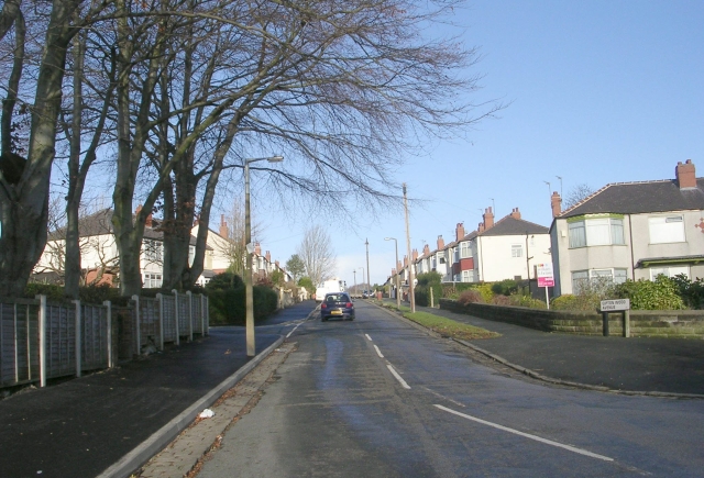 Gipton Wood Avenue - Arlington Road © Betty Longbottom cc-by-sa/2.0 ...