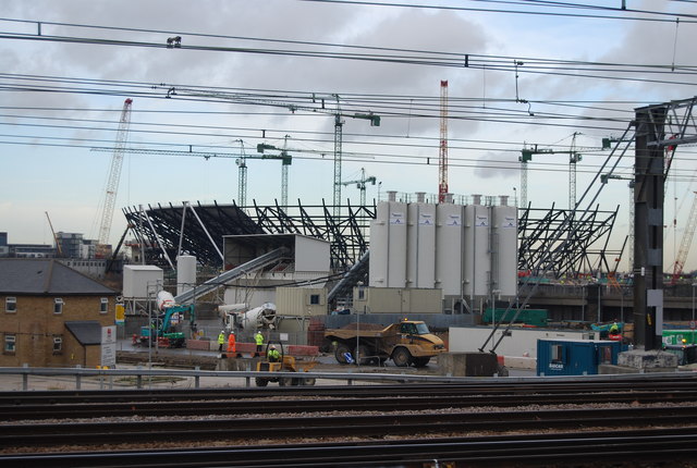 Building the 2012 Olympic Stadium (2)