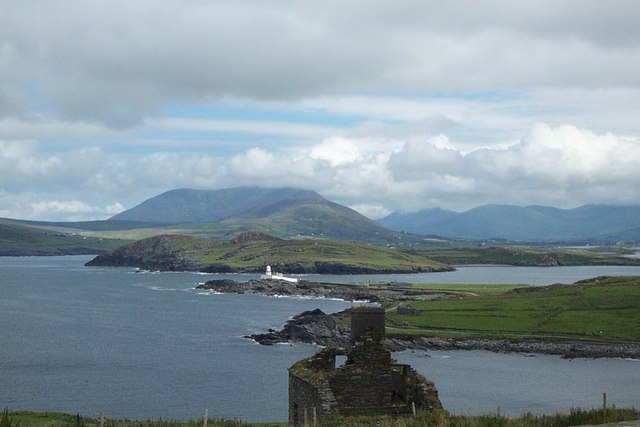 Valencia Island lighthouse © patrick connolly :: Geograph Ireland