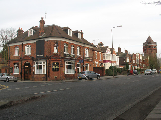 The Bull public house, Shooters Hill © Stephen Craven cc-by-sa/2.0 ...