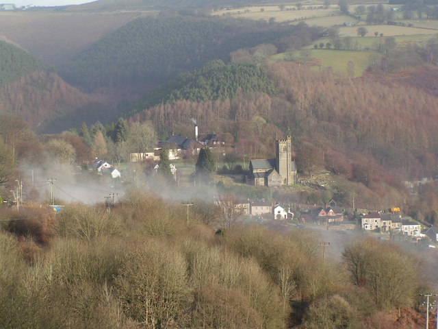 Aberbeeg church © andy dolman cc-by-sa/2.0 :: Geograph Britain and Ireland