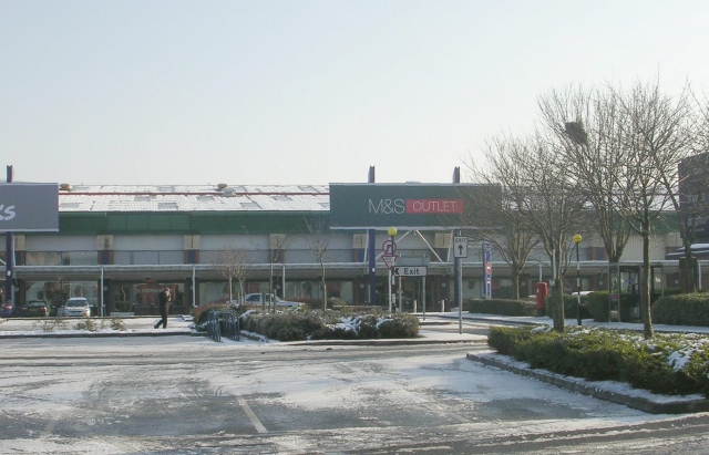 M And S Outlet Crown Point Retail Park © Betty Longbottom Cc By Sa20