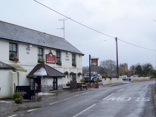 The Inn for All Seasons, Charminster © Maigheach-gheal cc-by-sa/2.0 ...