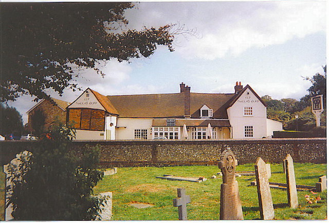 The Old Queen's Head, Tylers Green
