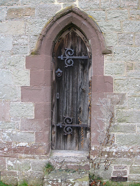 Doorway into the north transept, St. Dingat's