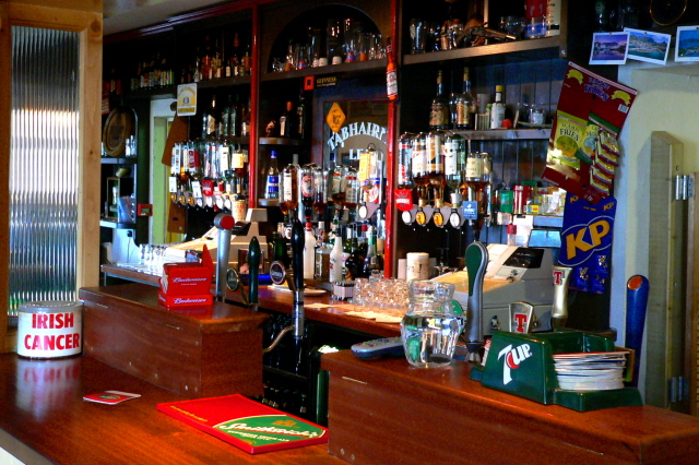 Crolly - Leo's Tavern - Pub portion
