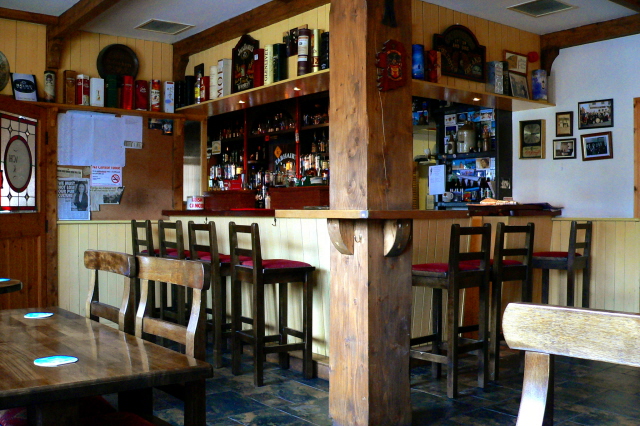 Crolly - Leo's Tavern