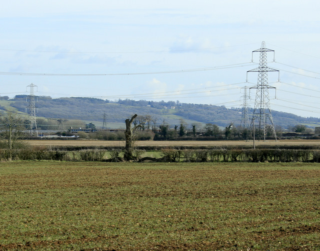 2009 : Pylons proliferate south west of Chippenham