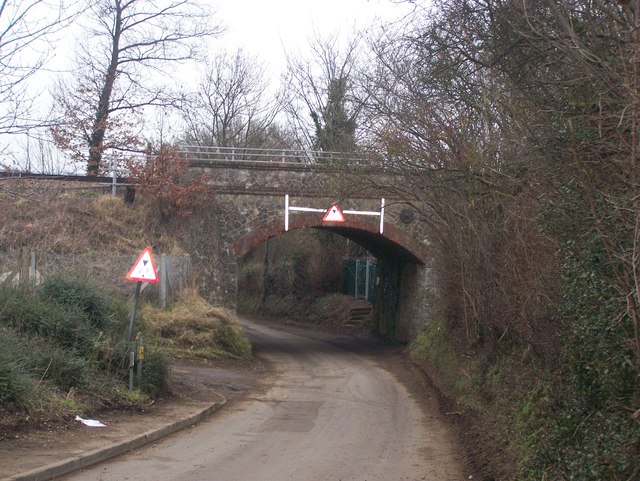 Rail Bridge over Church Road © David Anstiss :: Geograph Britain and ...